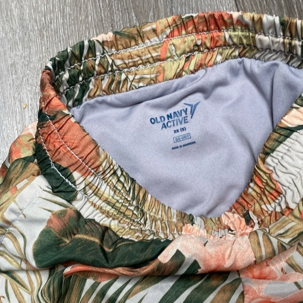 Old Navy Go Dry Active Shorts Size 5